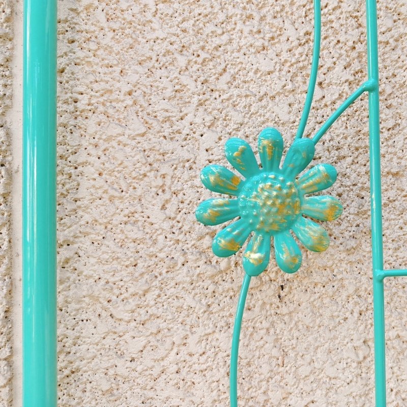 Modernein Willowbrook Daisy Garden Trellis